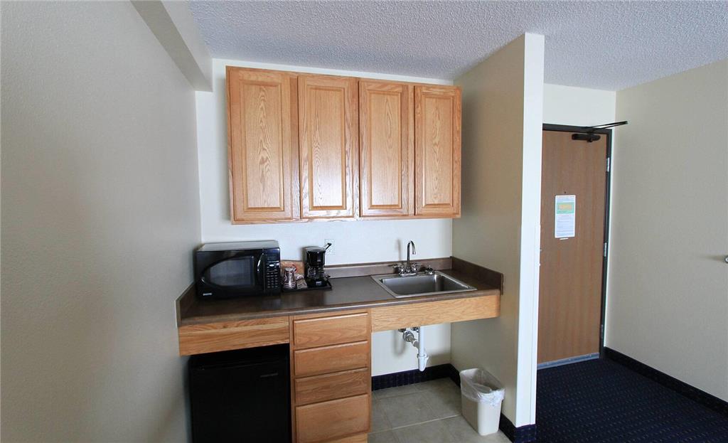AmericInn by Wyndham Cedar Rapids Airport - photo 15