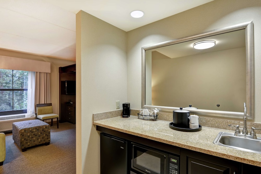 Hampton Inn Tunkhannock - photo 16