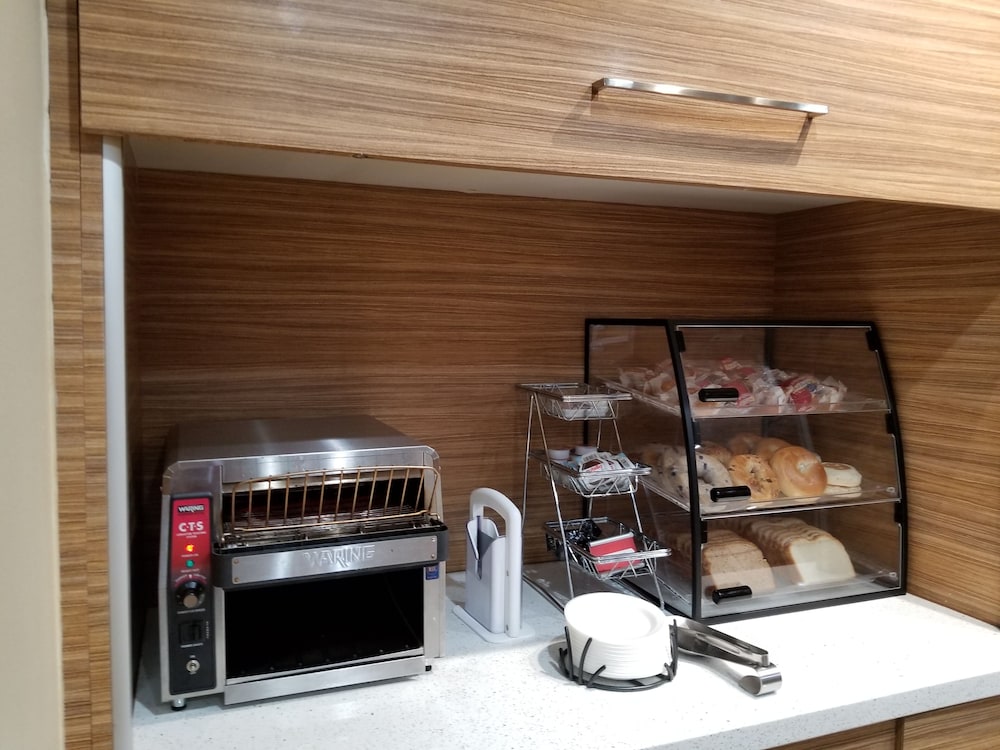 TownePlace Suites by Marriott McAllen Edinburg - photo 39