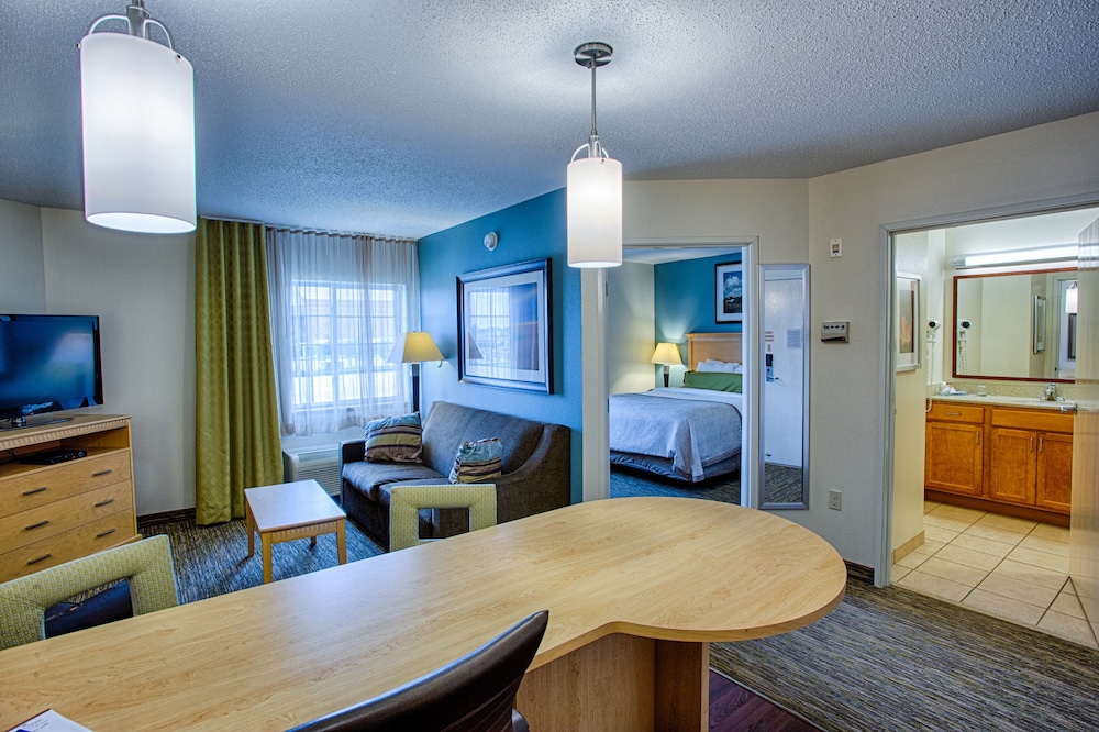 Candlewood Suites Fargo N. Dakota State University by IHG - photo 24