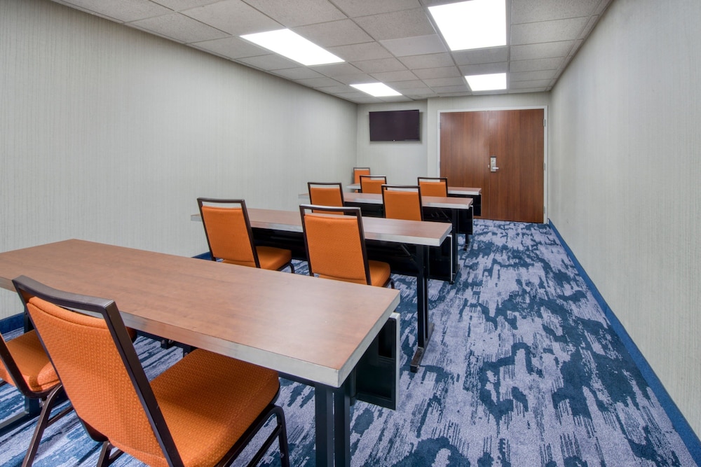 Fairfield Inn By Marriott Raleigh Crabtree - photo 43