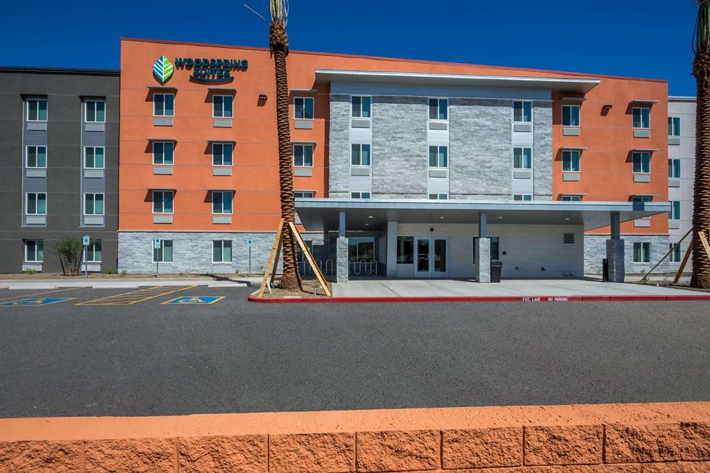 Woodspring Suites Chandler Airport - photo 2