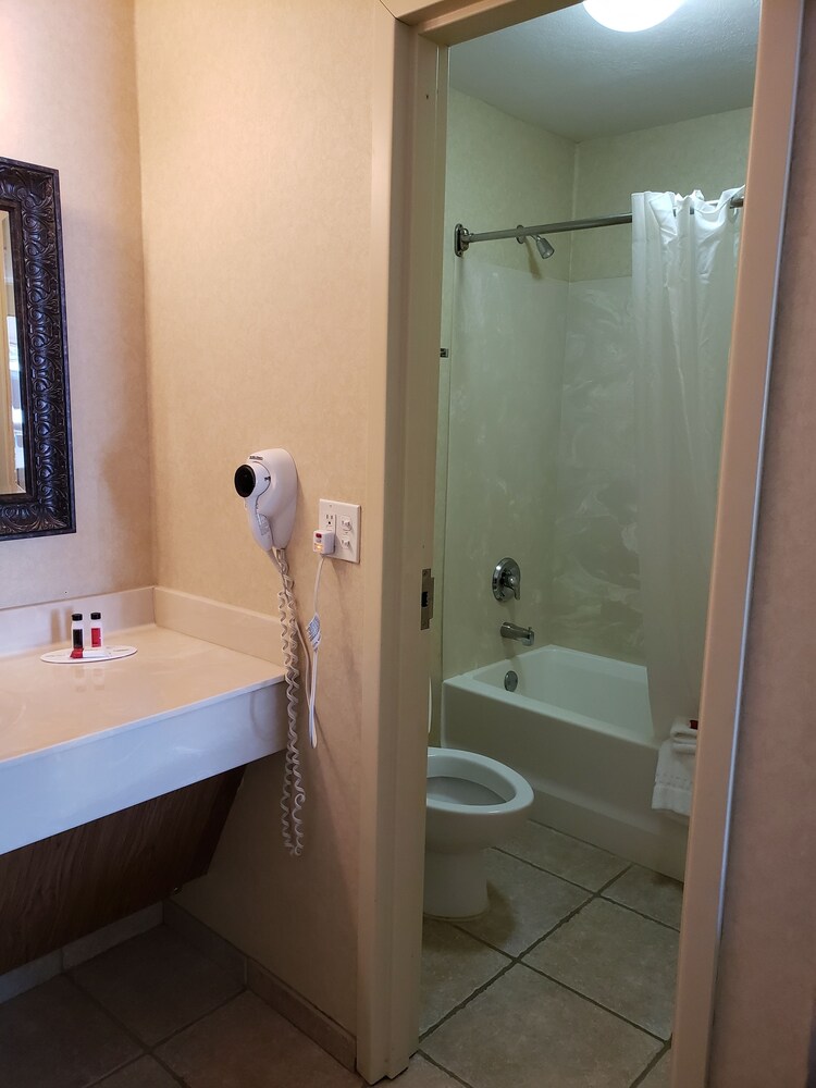 Baymont by Wyndham Branson Theatre District - photo 63