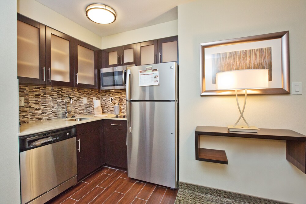 Staybridge Suites Austin South Interstate Hwy 35 by IHG - photo 19