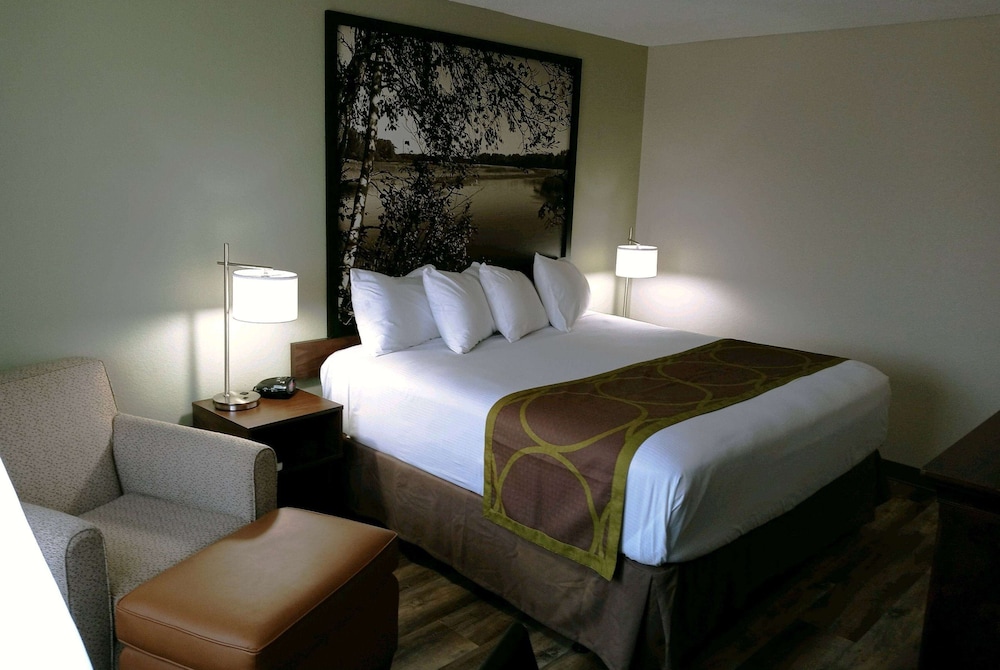 Super 8 by Wyndham Alexandria MN - featured photo