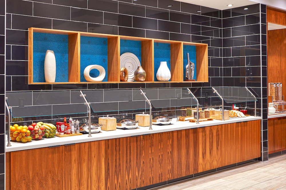 SpringHill Suites by Marriott Los Angeles Downey - photo 23