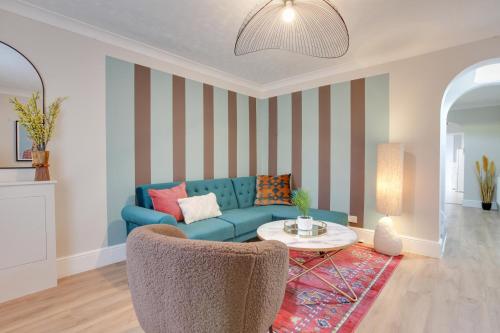 Ann s Place 2 Bed House Central Romford Free Parking & Garden — 4-Star Luxury Hotel in Romford, United Kingdom