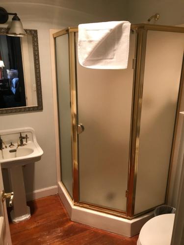 Campbell House Inn - photo 2