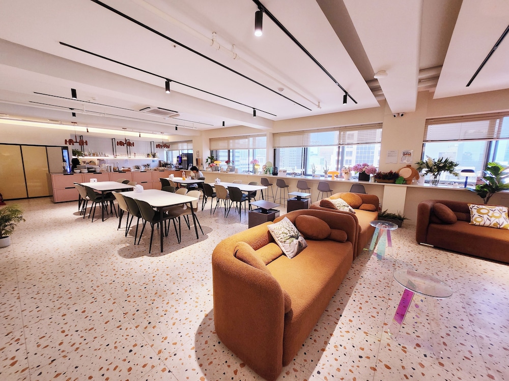 Glocaloca - carbon neutral hotel in Seoul