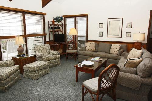 Wahoo by Oak Island Accommodations - photo 31