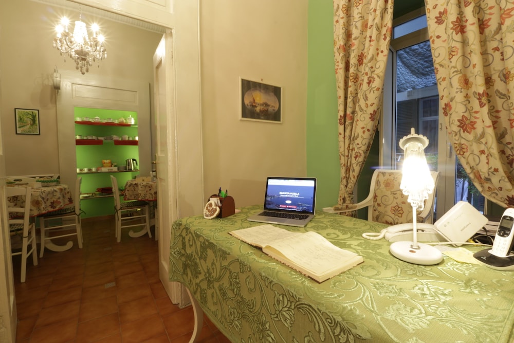 B&B Speranzella — 4-Star Luxury Hotel in Naples, Italy