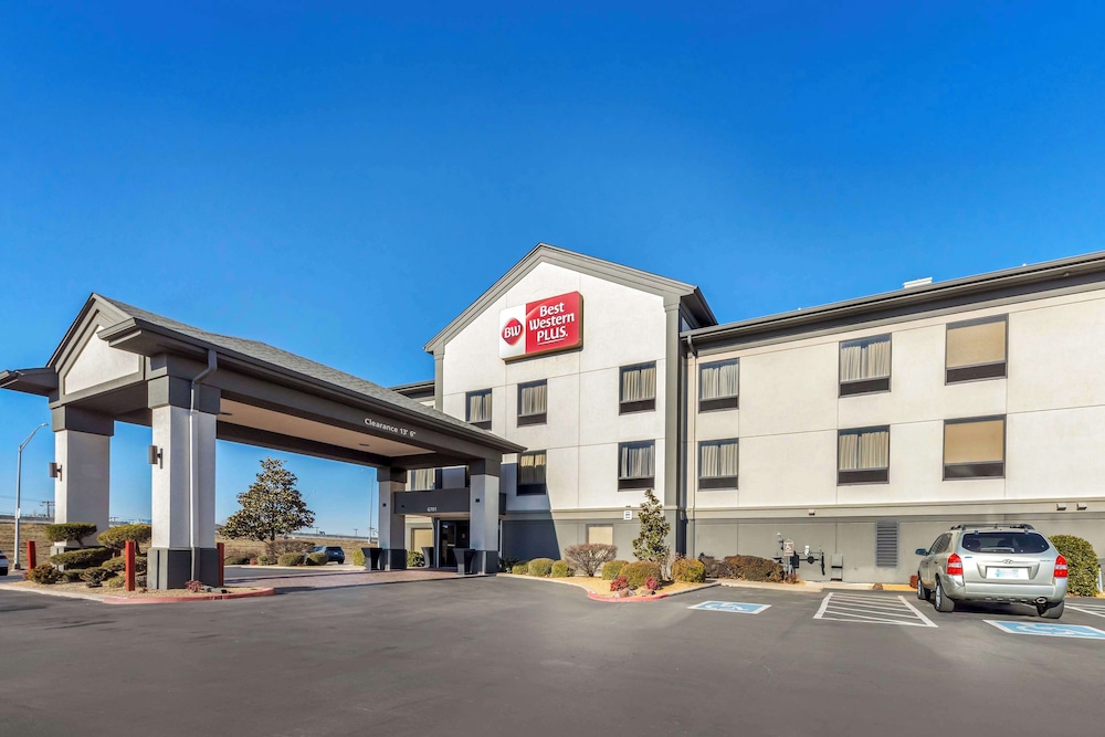 Best Western Plus Midwest City Inn & Suites - photo 30