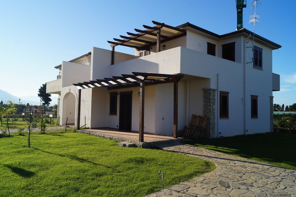 Mareluna Resort Apartments in Campofelice Di Roccella, Italy