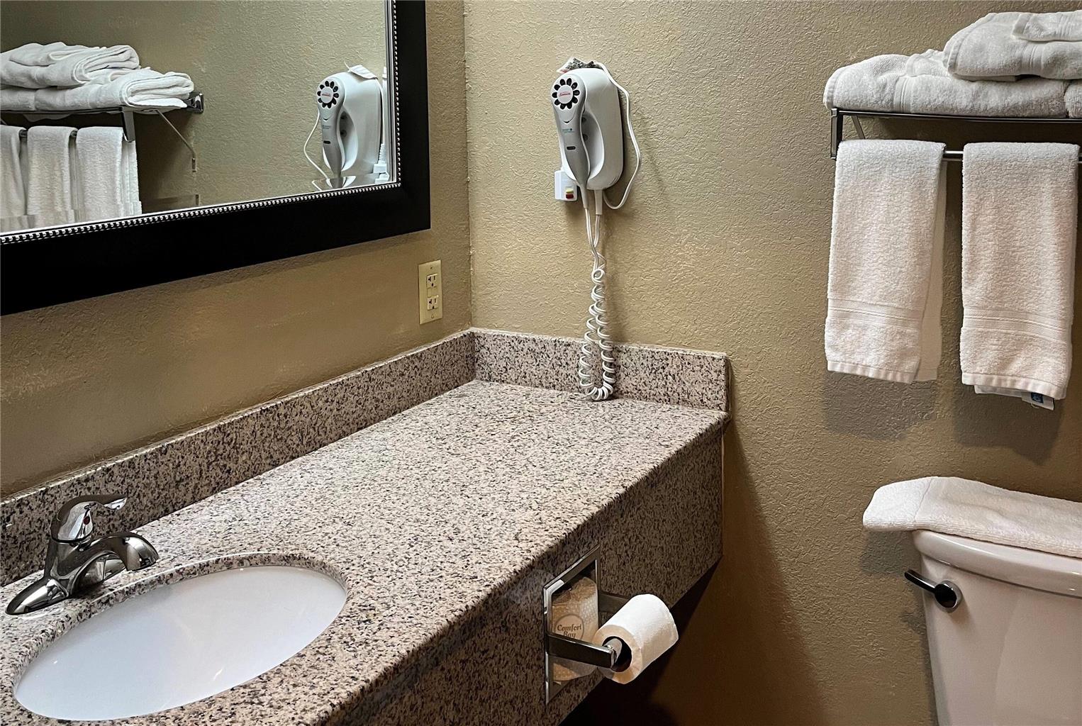 Super 8 by Wyndham Evansville North - photo 24