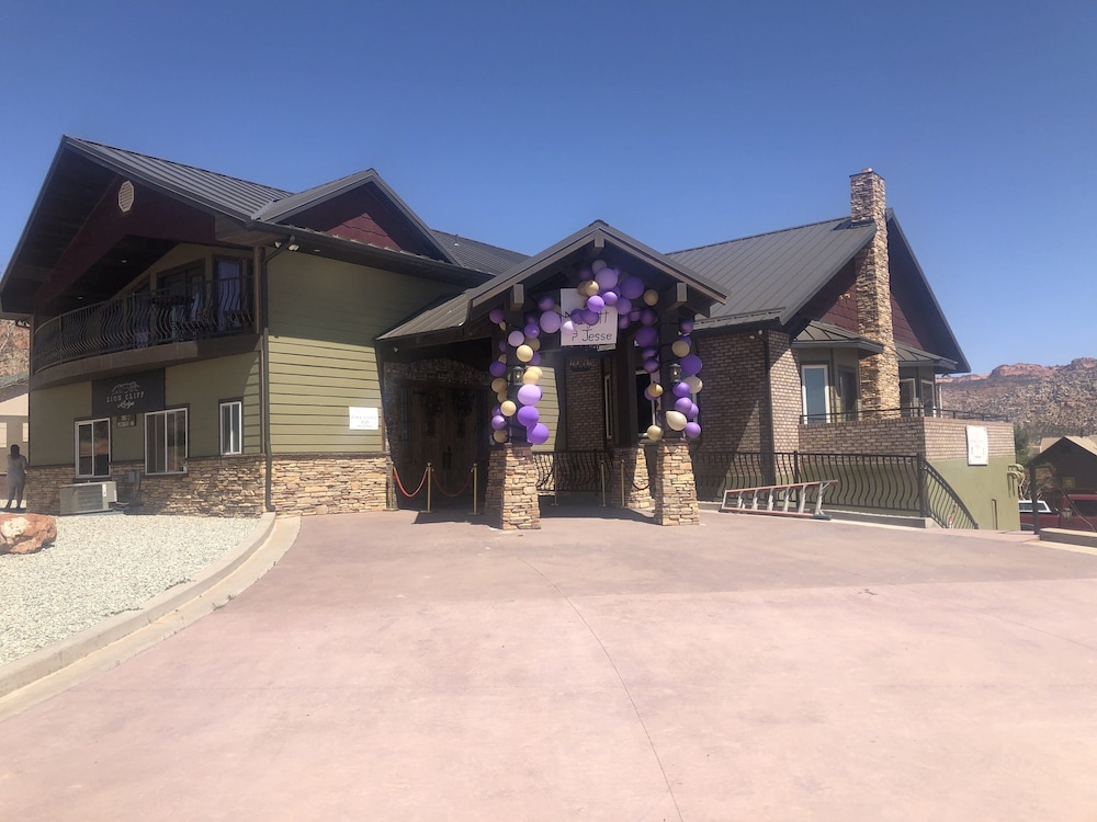 Zion Cliff Lodge - photo 149