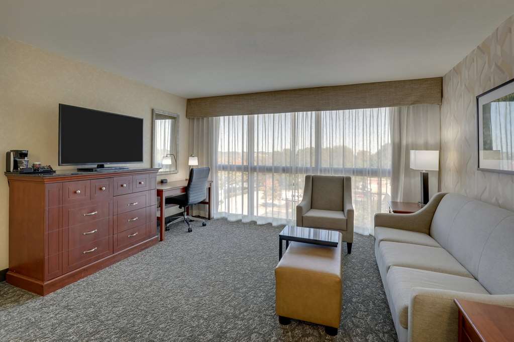 Drury Inn & Suites Charlotte University Place - photo 17