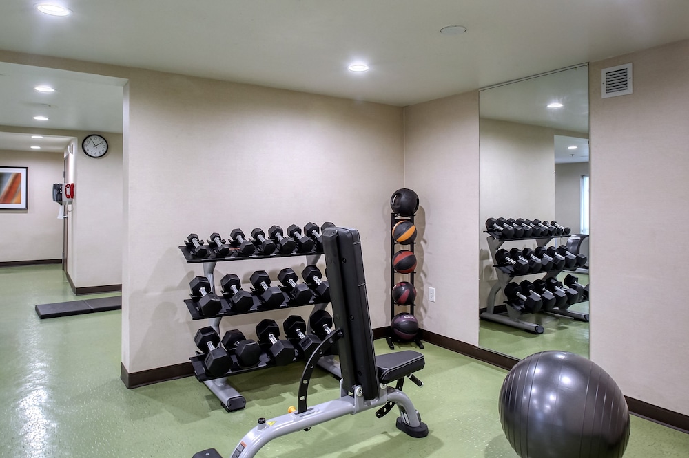 Holiday Inn Hotel & Suites Atlanta Airport North by IHG - photo 38