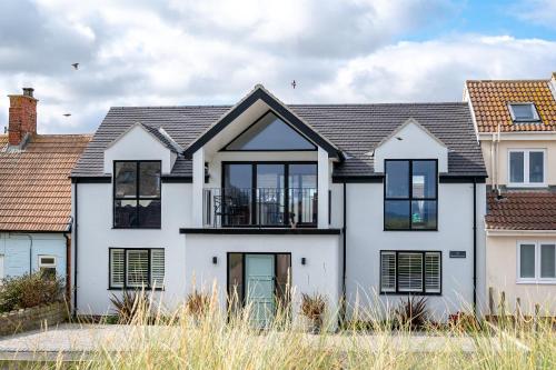 Seaside House — 4-Star Luxury Hotel in Beadnell, United Kingdom