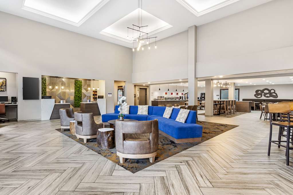 Best Western Plus Bourbonnais Hotel & Suites - photo 2