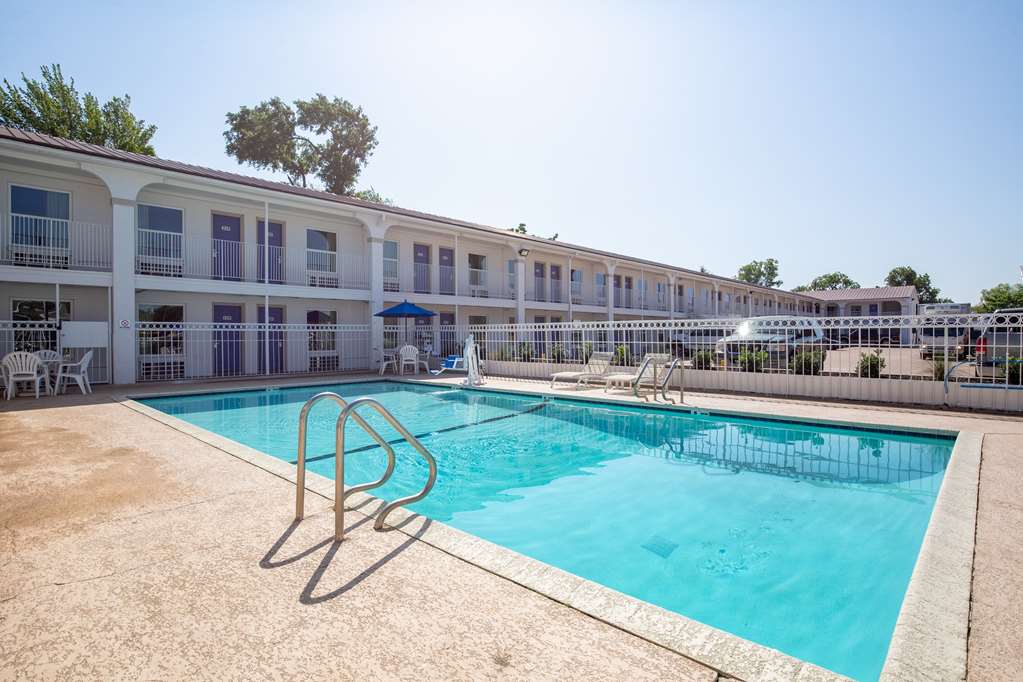 Motel 6 Bryan TX University Area - photo 9