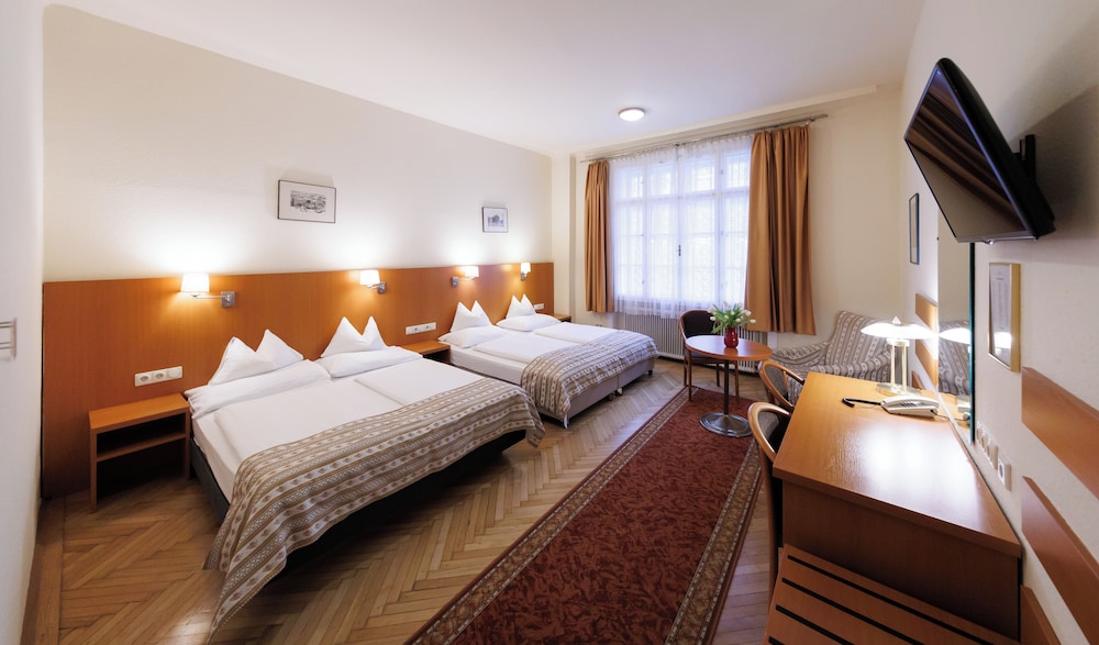 Continental Hotel Pension