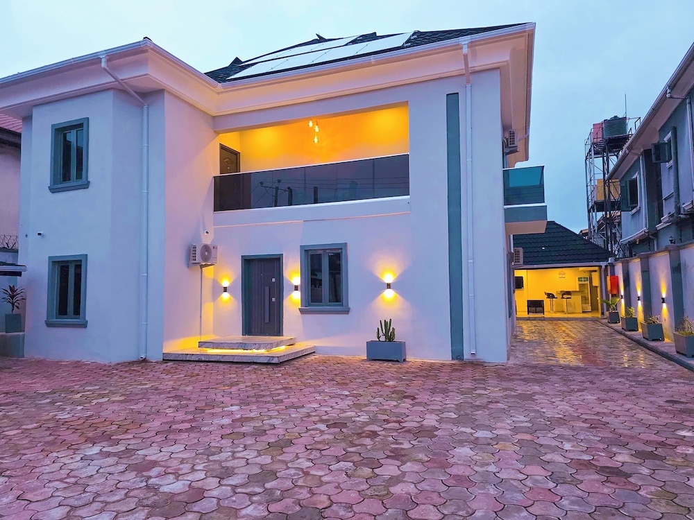 Lujo 41 Hotel Port Harcourt in Port Harcourt, Nigeria