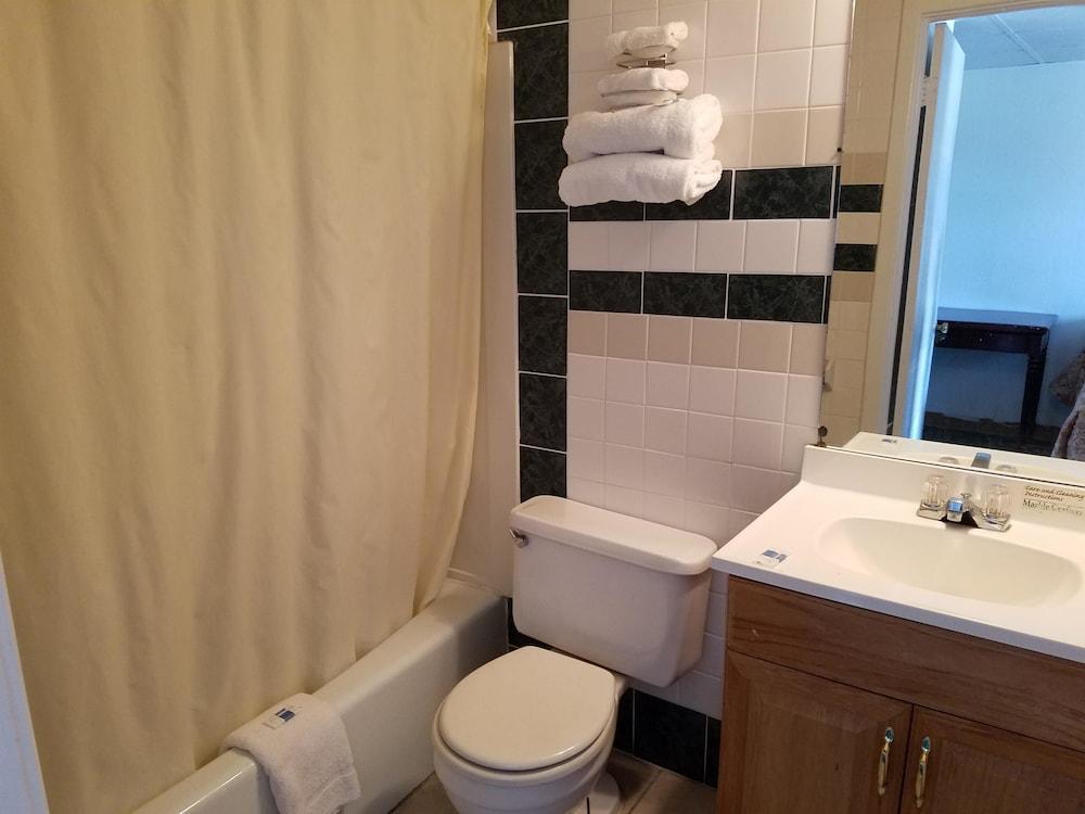 Oak Park Motel - photo 11