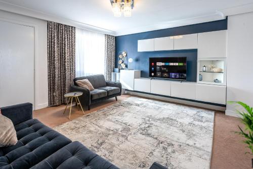 Modern Home Near Etihad Coop Live — 4-Star Luxury Hotel in Manchester, United Kingdom