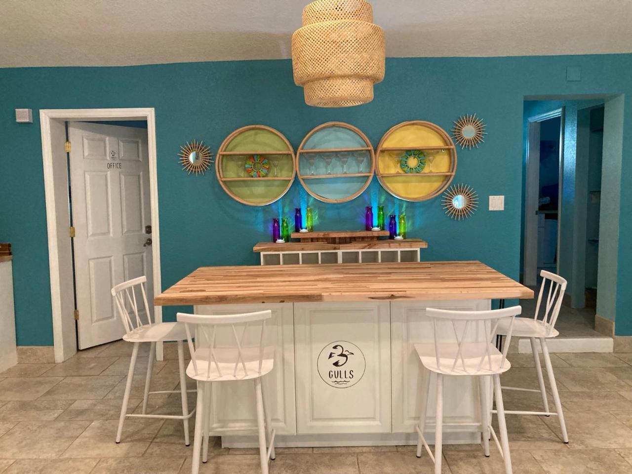 3gulls Inn Ozona Boutique Hotel Steps From Restaurants & Brewery Swimspa Pool Pet Friendly - photo 8