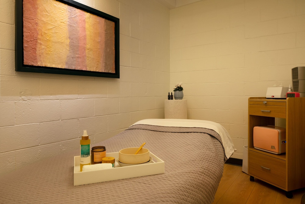 Dr. Wilkinson's Backyard Resort and Mineral Springs a Member of Design Hotels - photo 25
