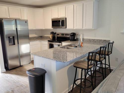 SC 3755 New 2 bedroom Townhouse Ft Jackson & USC — 4-Star Luxury Hotel in Columbia, United States