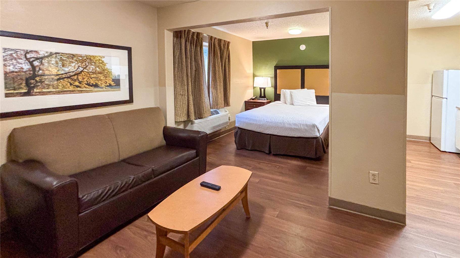 Studio 6 Suites Greenville SC Haywood Mall - photo 10