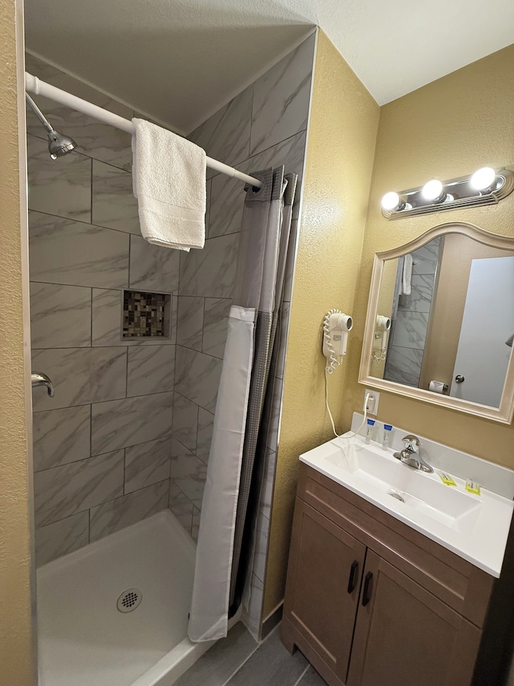 Tahoe Sands Inn - photo 26