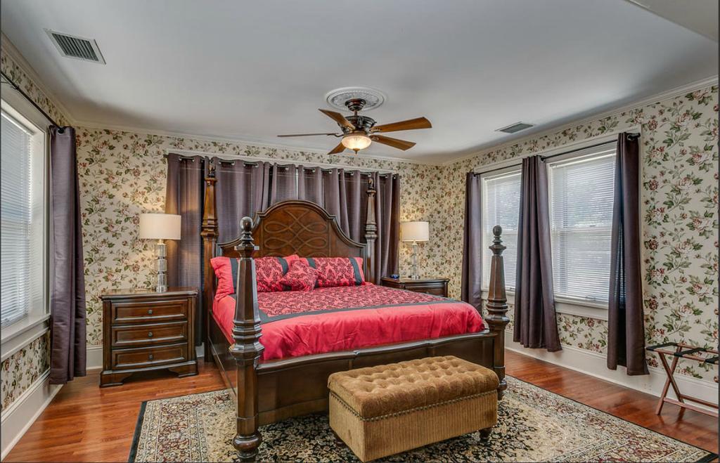 Wellington Place Inn - photo 12