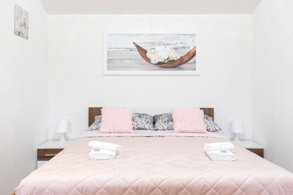 Apartments Milok — 4-Star Luxury Hotel in Piran, Slovenia