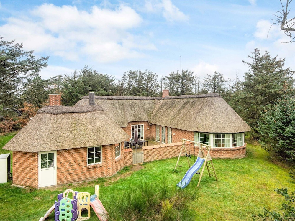Luxury Pool House by Sea By Traum Ferienwohnungen in Harboore, Denmark