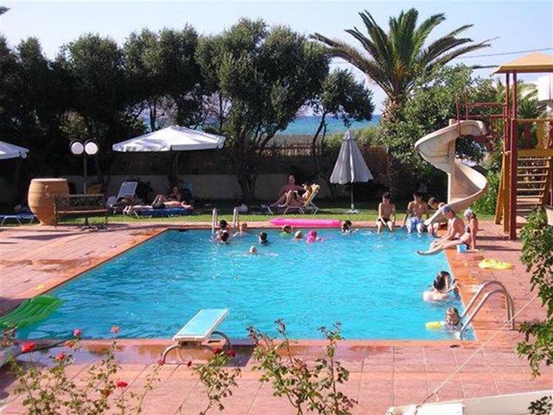 Kritzas Beach & Bungalows