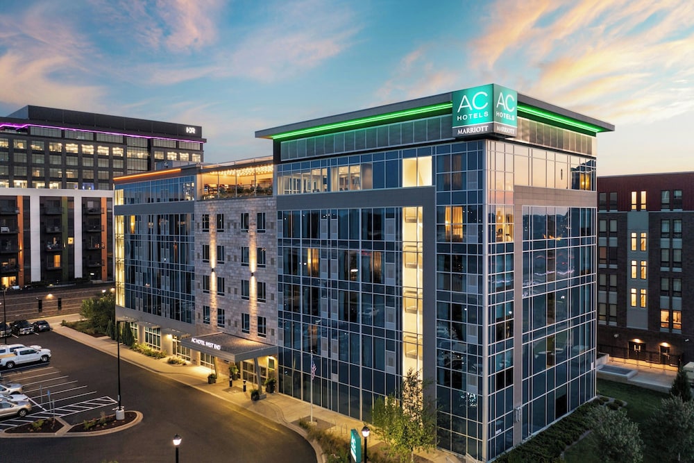 Ac Hotel By Marriott Minneapolis West End — Minneapolis