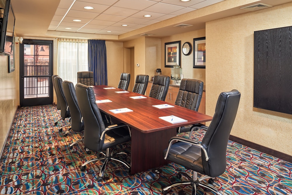 Holiday Inn Express & Suites El Paso Airport Area by IHG - photo 31