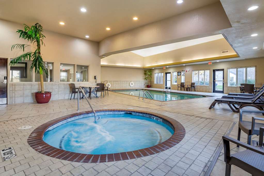 Comfort Inn Bentonville Crystal Bridges - photo 21