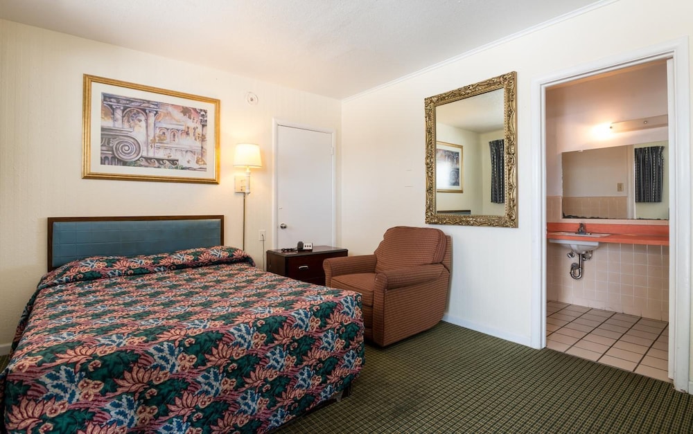 Royal Inn Abilene - photo 48
