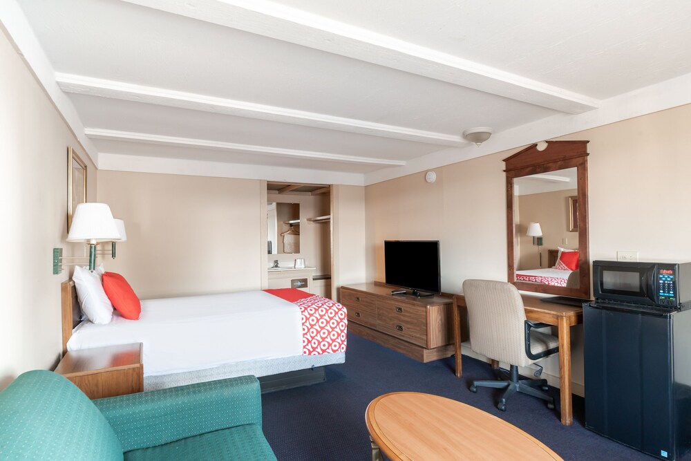 Oyo Hotel Wadsworth Oh I 76 - photo 6