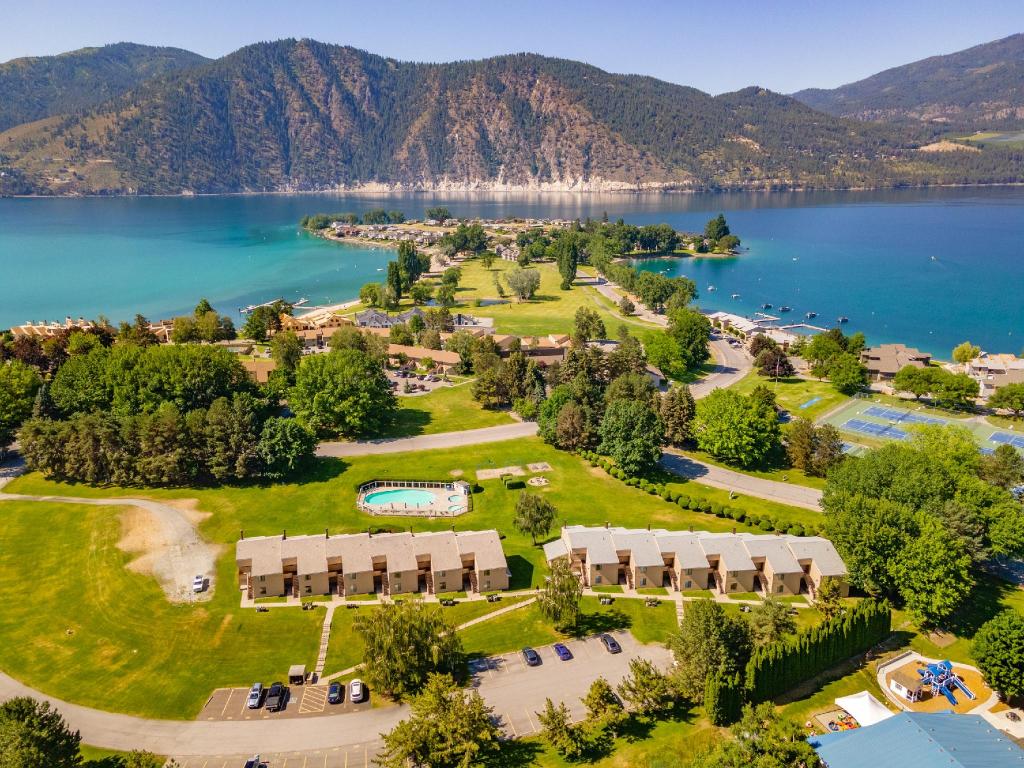Tennis Village at Wapato Point Resort — hotel in Manson