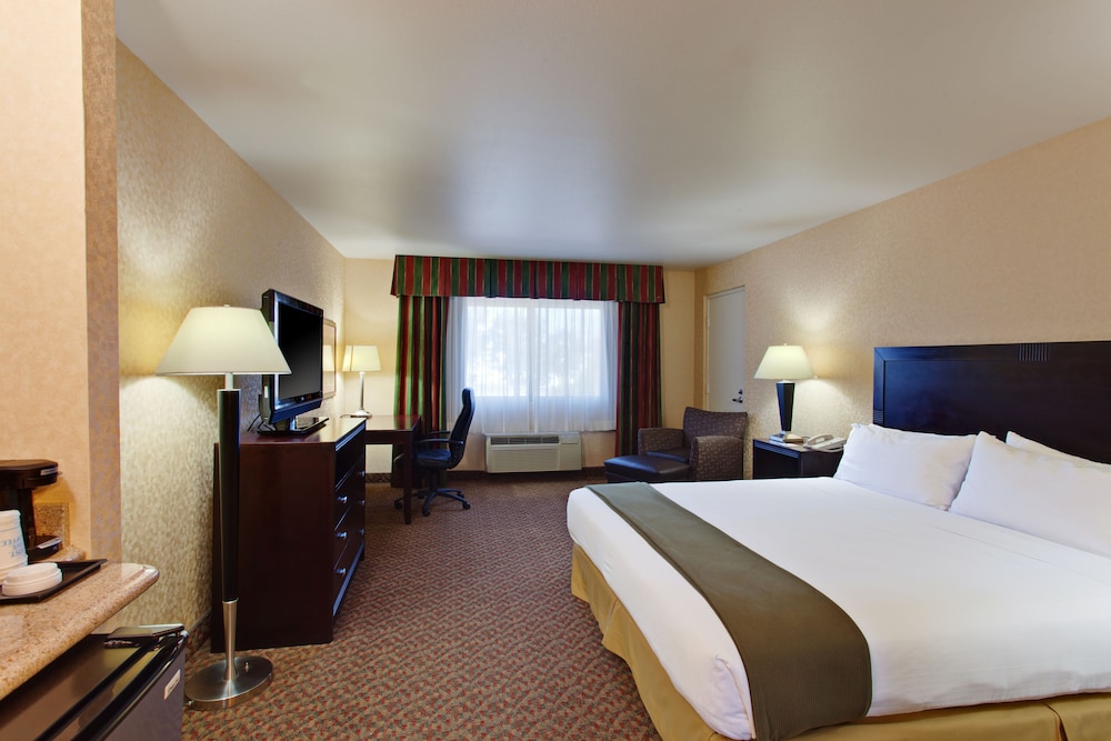 Holiday Inn Express Temecula by IHG - photo 6