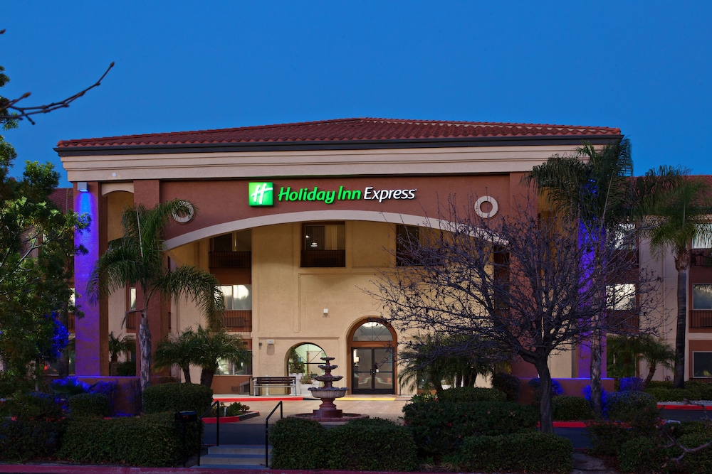 Holiday Inn Express Temecula by IHG - photo 30