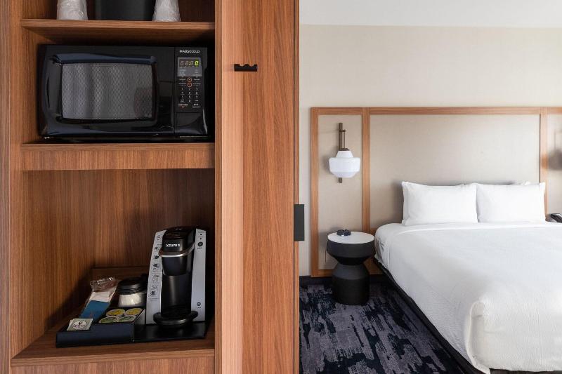 Fairfield Inn & Suites San Francisco Pacifica - photo 14