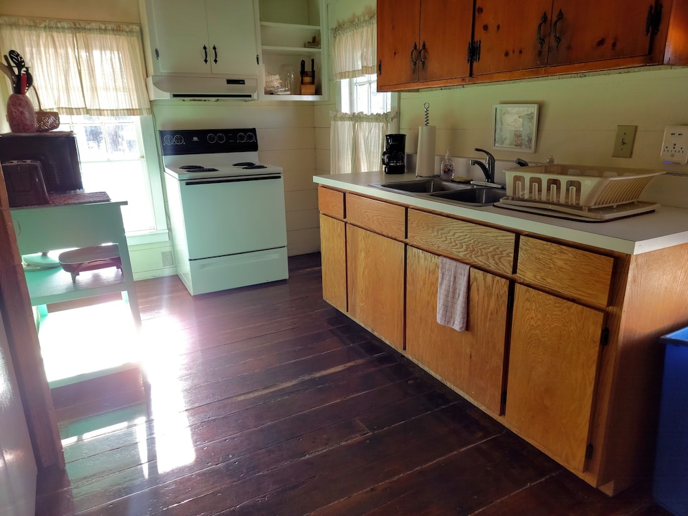 Beaufort Harbour Suites - photo 17