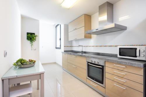 Apartamento Jade — 4-Star Luxury Hotel in Santa Cruz De Tenerife, Spain