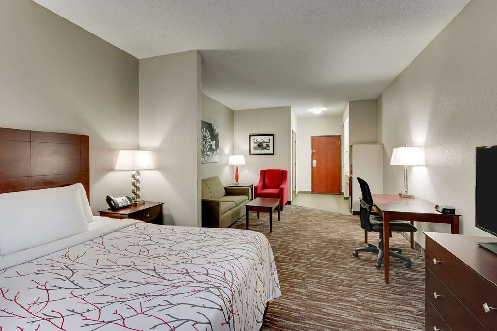 Best Western Plus University Inn & Suites - photo 16