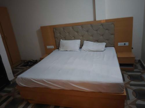 Hotel O Ayodhya Deluxe in Ajodhya, India